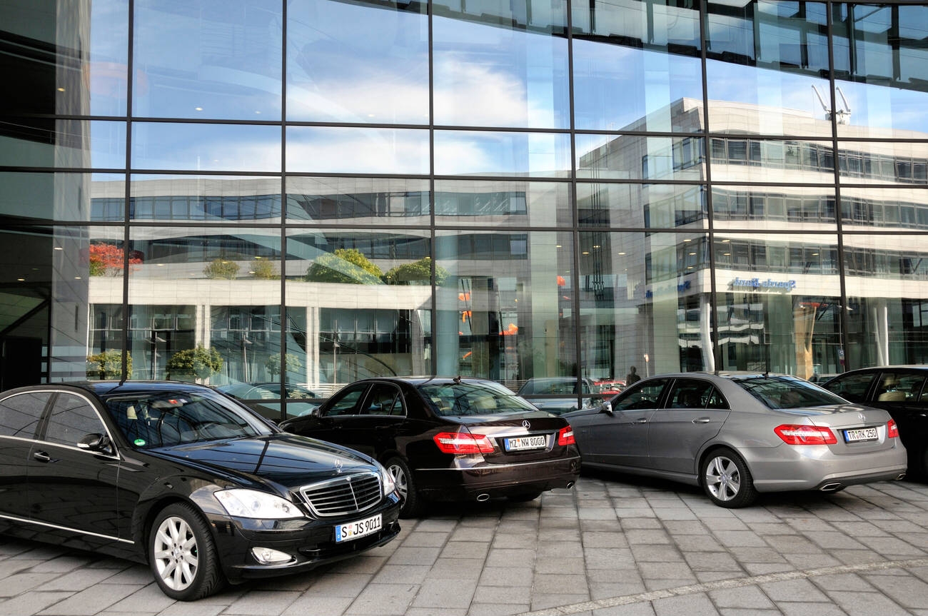 The Benefits of Providing Company Cars to your Staff